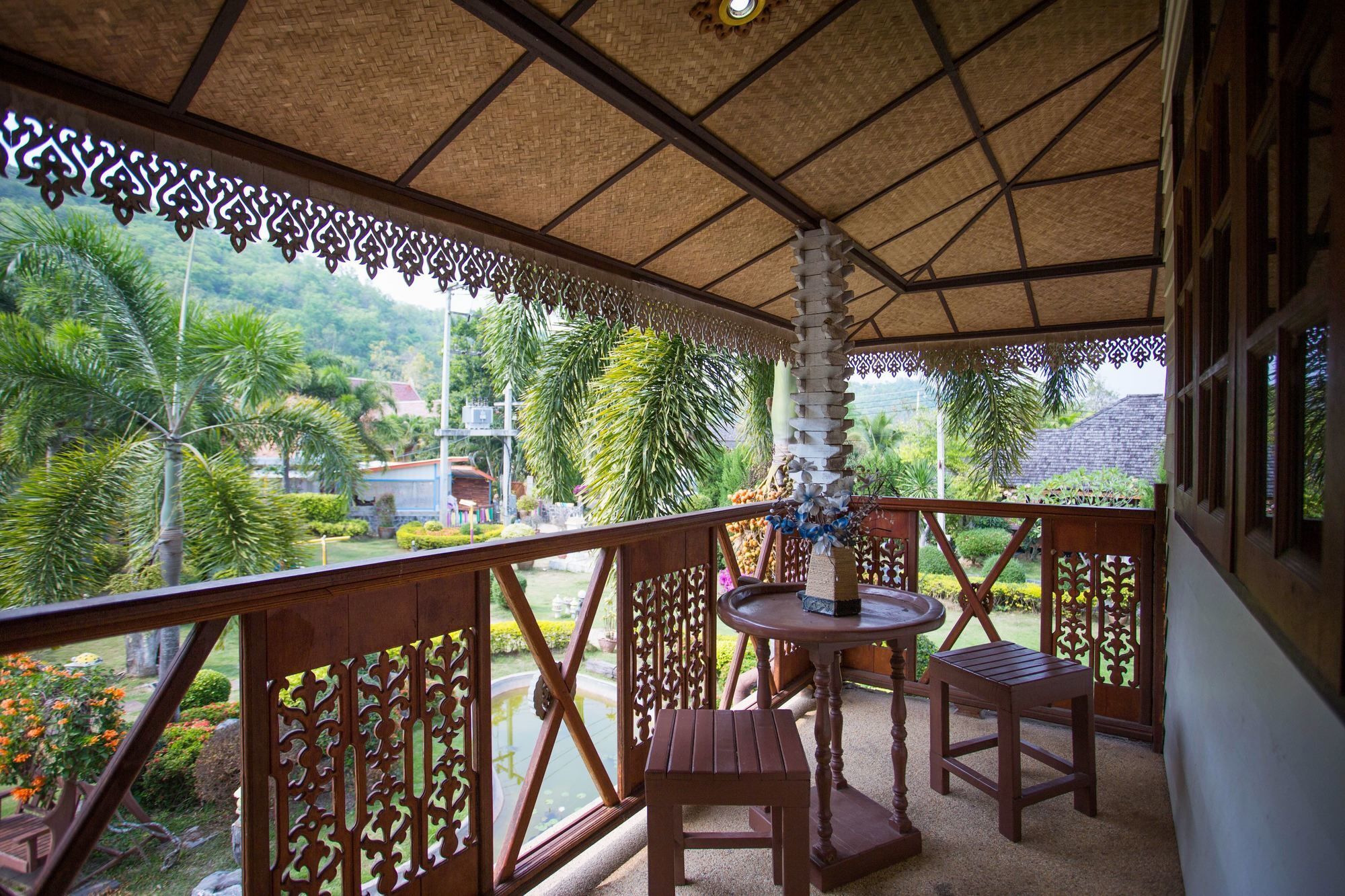 Farada Resort Pak Chong Exteriör bild